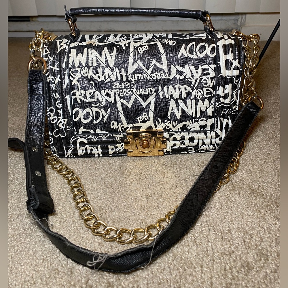 Black and White Graffiti Print Women's Bag